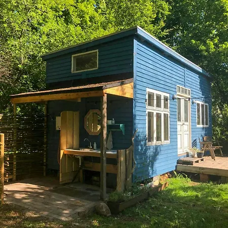 Tiny House In The Middle Of Nature Near Præstø
